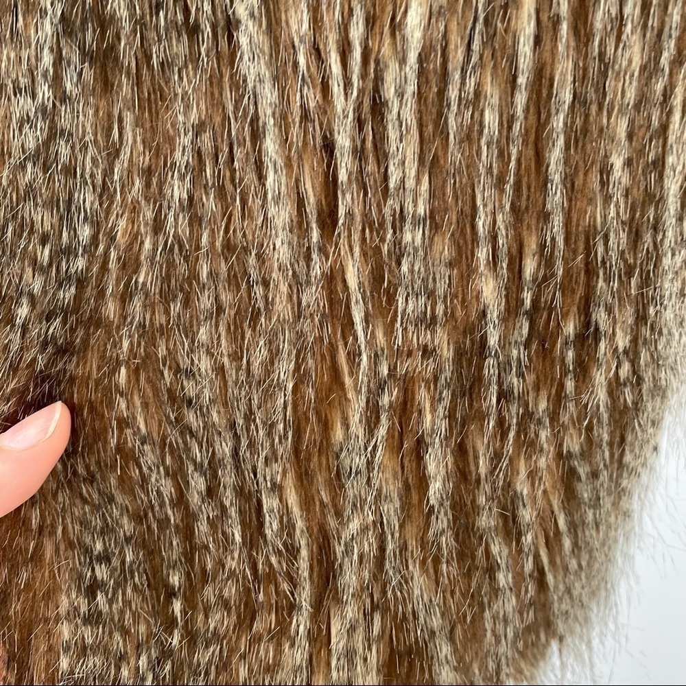 Pink Republic Faux Fur / Feather Vest - Picture 8 of 13